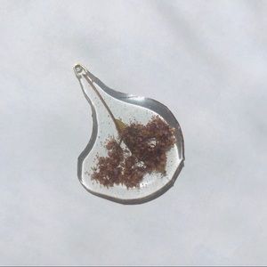 Yarrow Sprig Pendant S